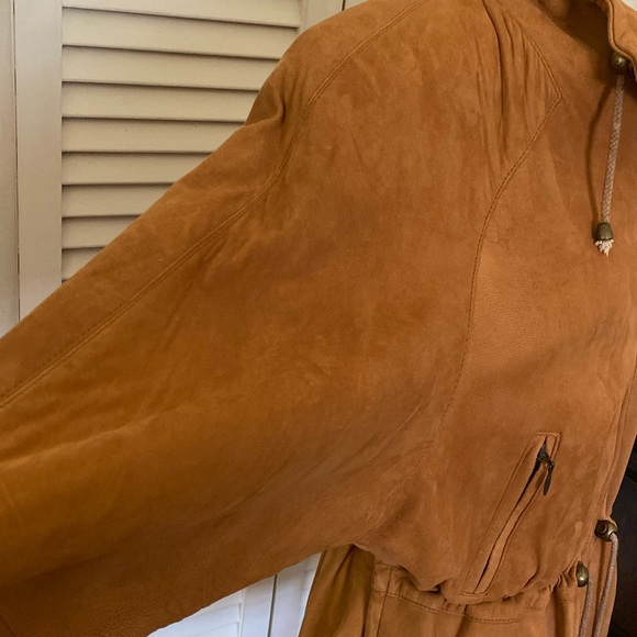 VTG ‘90s John Carlisle Suede Jacket - Picture 5 of 15